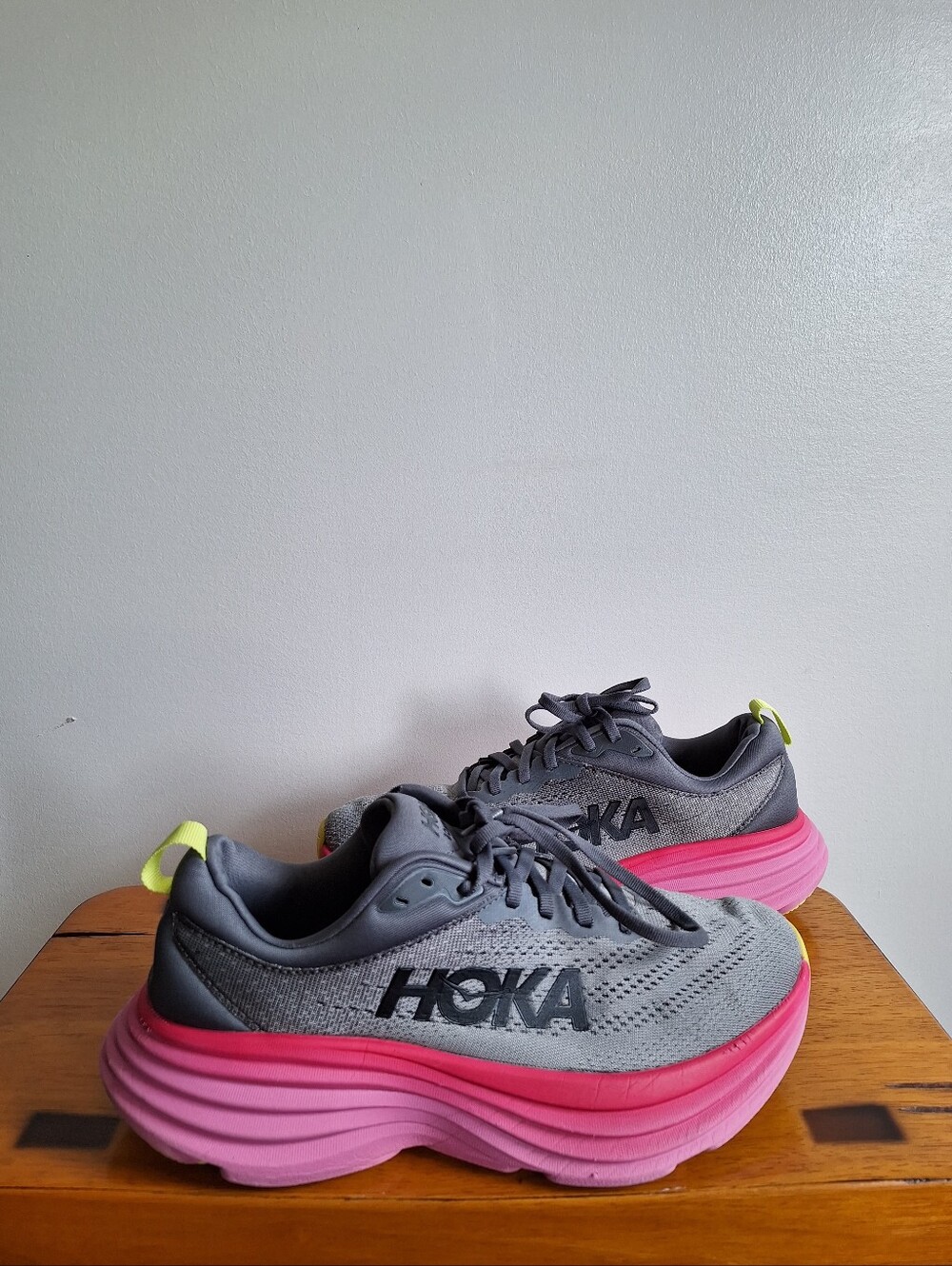 Hoka Bondi 8 Women's Castlerock Strawberry Size 8.5B - Picture 2 of 14